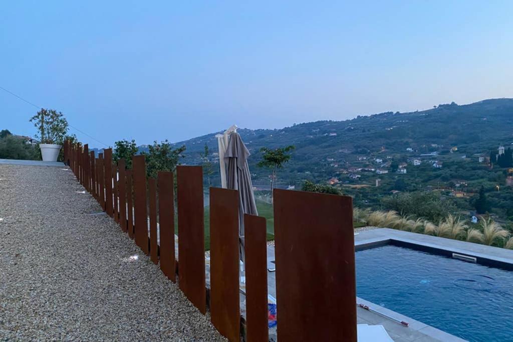 Laserrafelice Imperia Exteriér fotografie