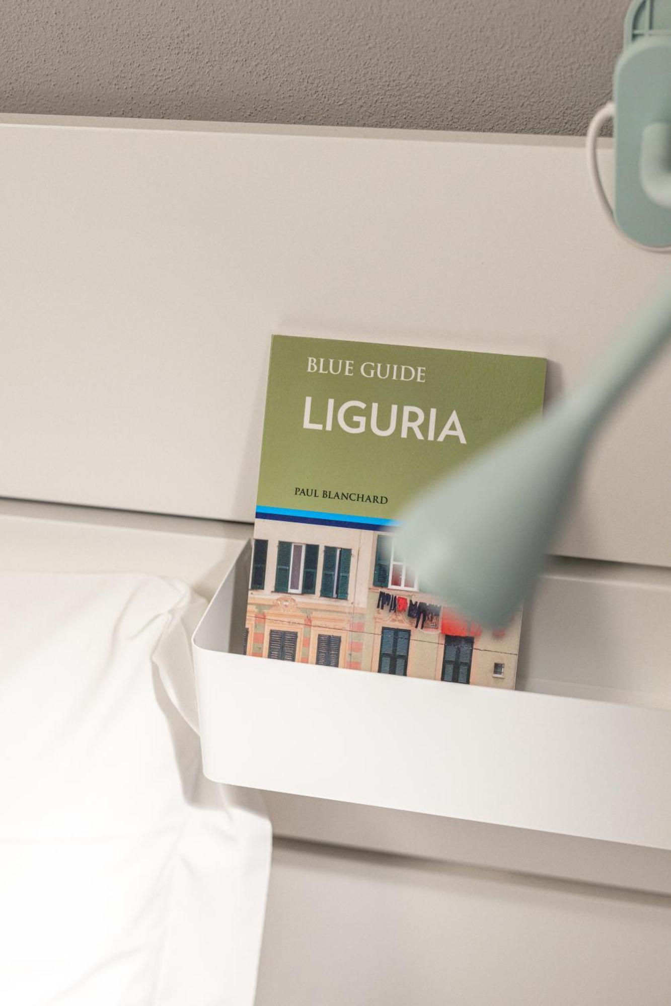 Laserrafelice Imperia Exteriér fotografie